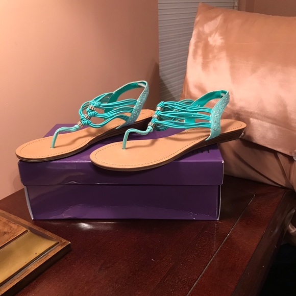 Steve Madden mint green sandals - Picture 4 of 4